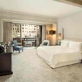 Deluxe Lake View Room och Palace Lake View Room