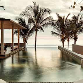 Deluxe Ocean Pool Villa