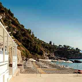 Hotellets strand