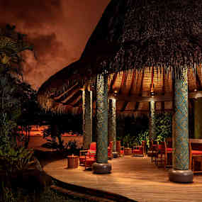 Sunset Pool Bar
