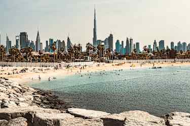 La Mer Beach