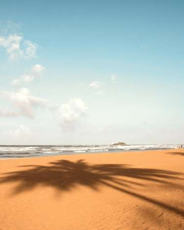 Stranden och havet på Beruwela beach