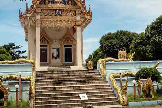 Wat Khunaram