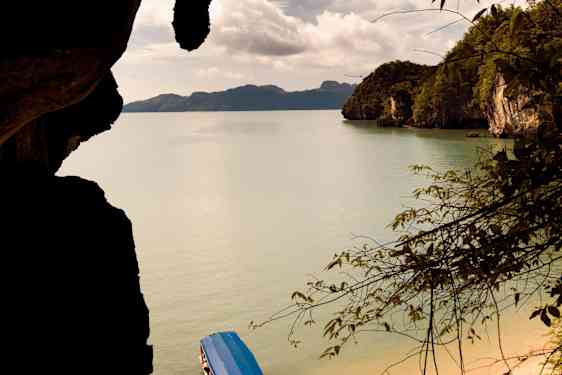Båt på en strand i Langkawi