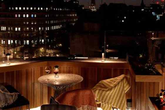 The Rooftop St. James – Eleganta smaker med Londons