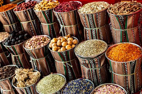 Kryddor på marknad i Muskat