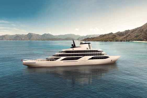 Four Seasons Yacht ute till havs