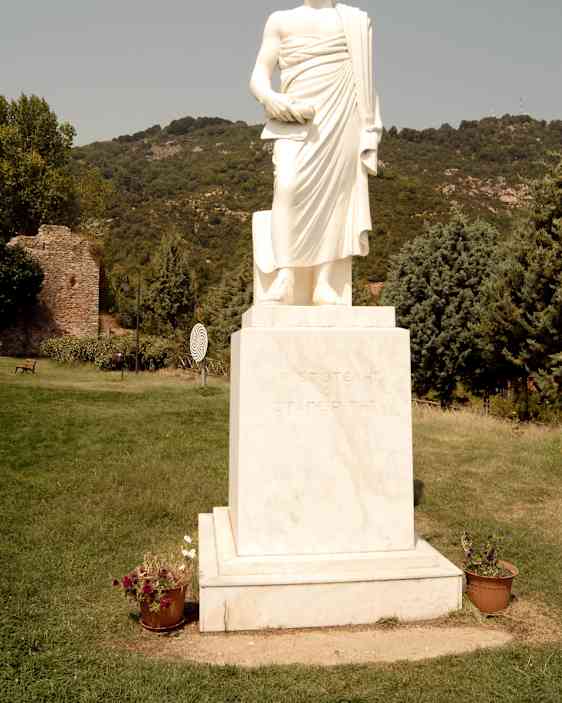 Staty i Aristotle Park