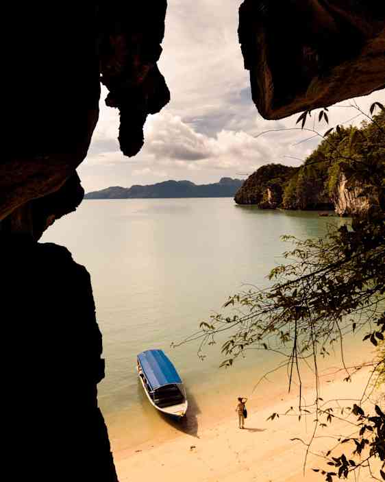 Båt på en strand i Langkawi
