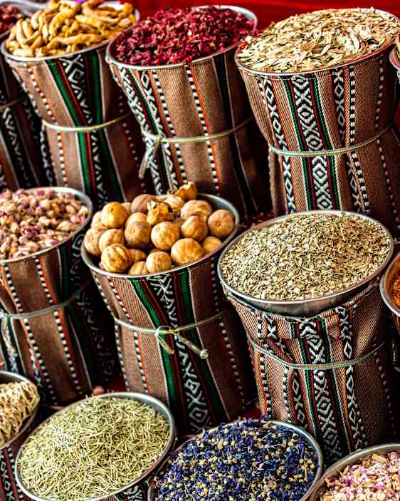 Kryddor på marknad i Muskat