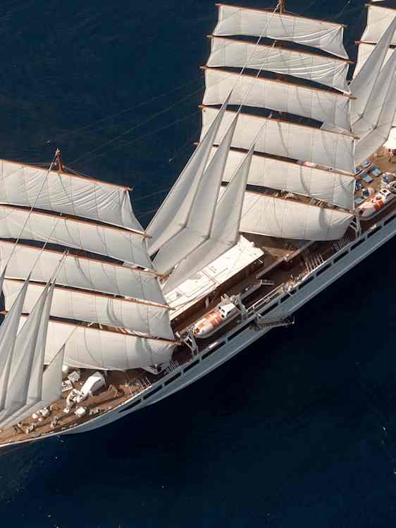 Sea Cloud Crusies