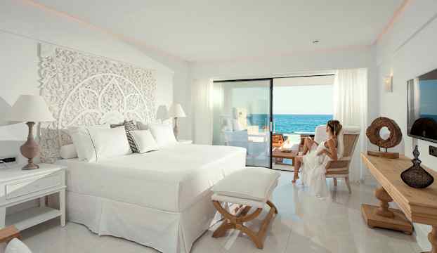 Luxury Room with private pool