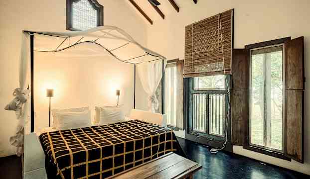 Cinnamon Hill Room