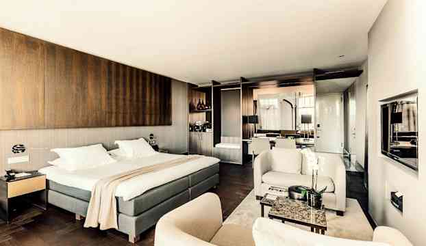 Junior Suite Canal View