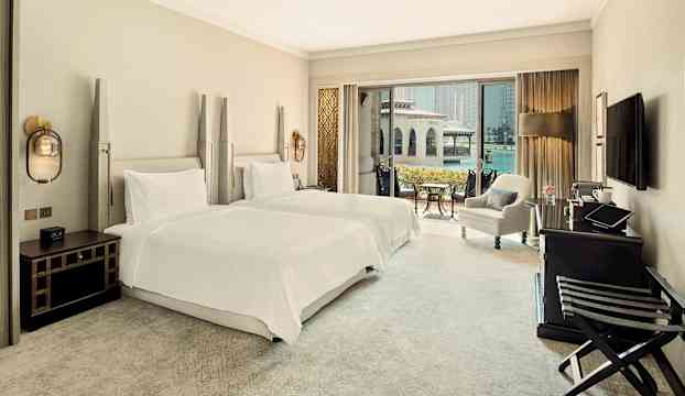 Deluxe Fountain View Room och Palace Fountain View Room