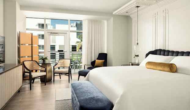 Lanai Pool View Room