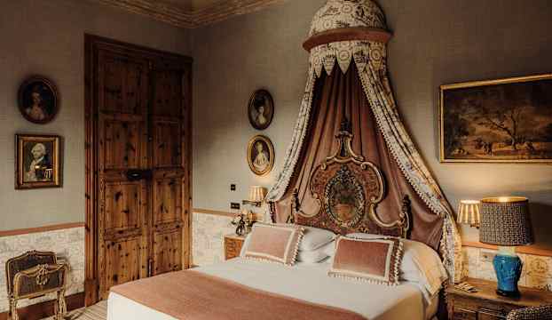 Palace Room