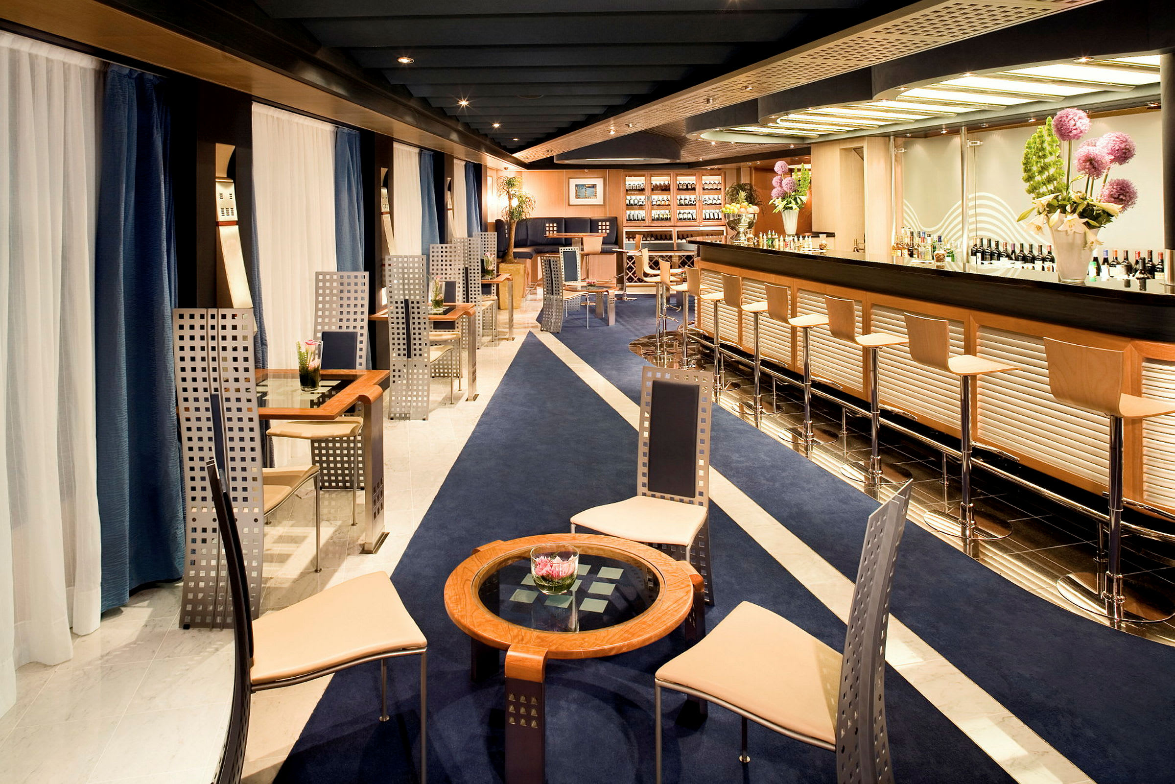 Pinnacle Bar