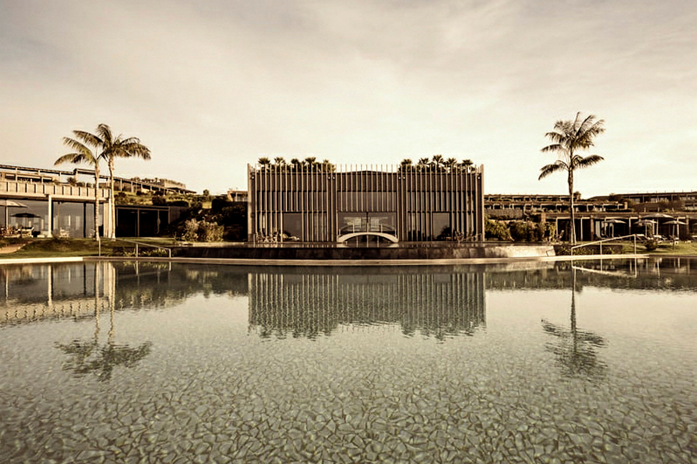 Dolce pool