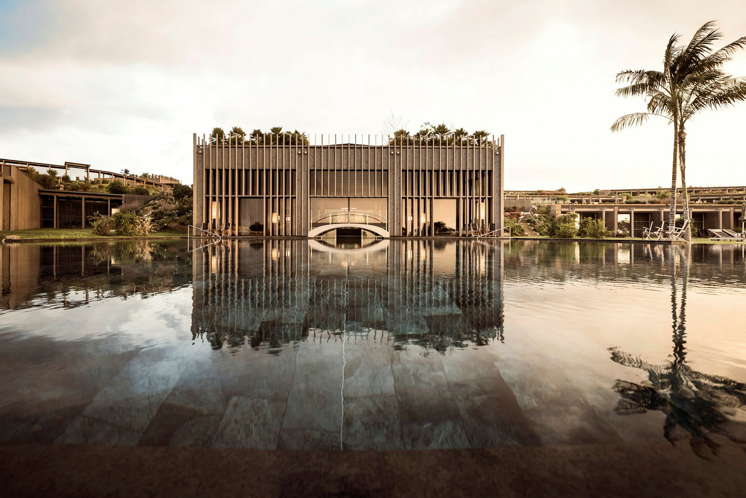 Dolce pool