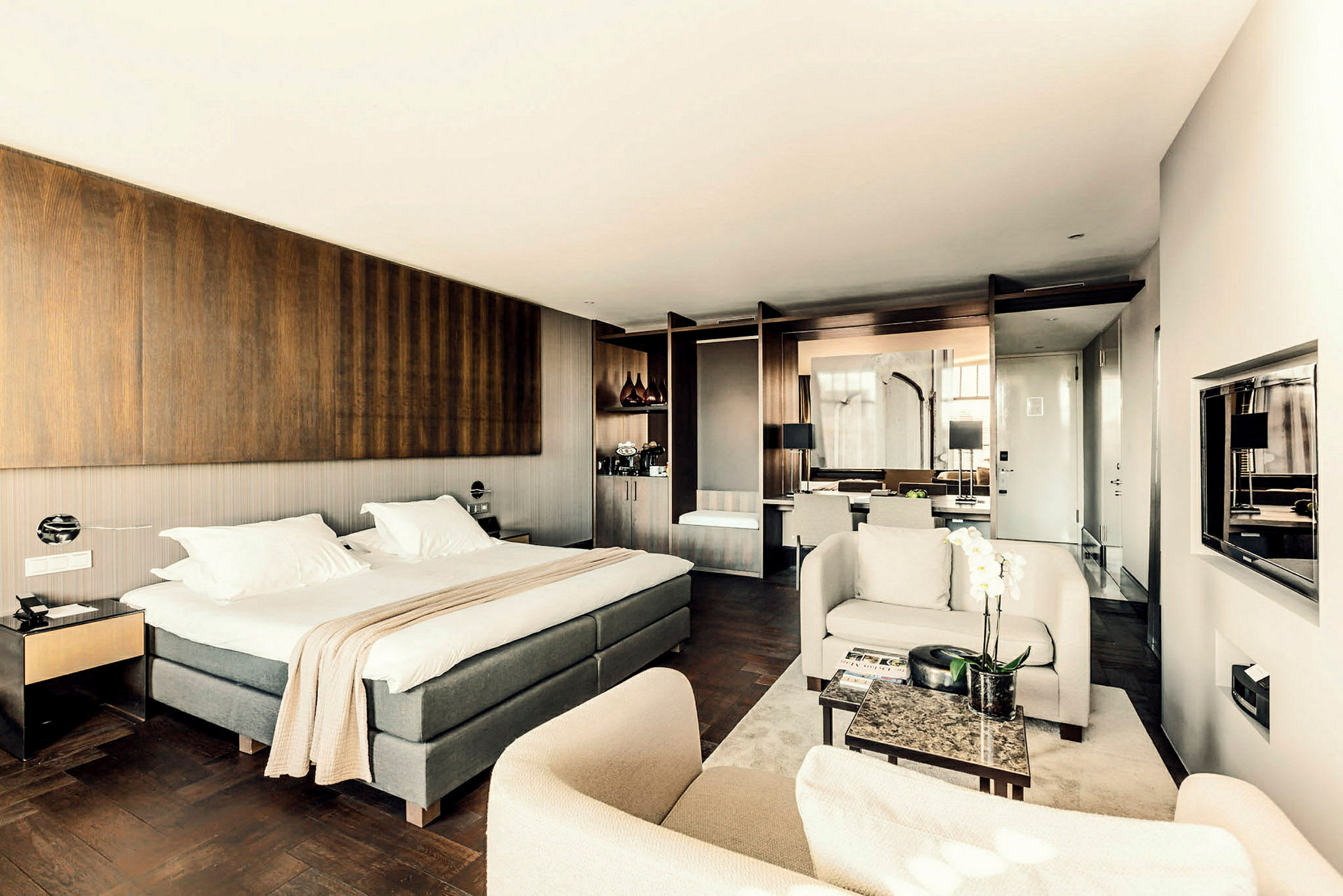 Junior Suite Canal View