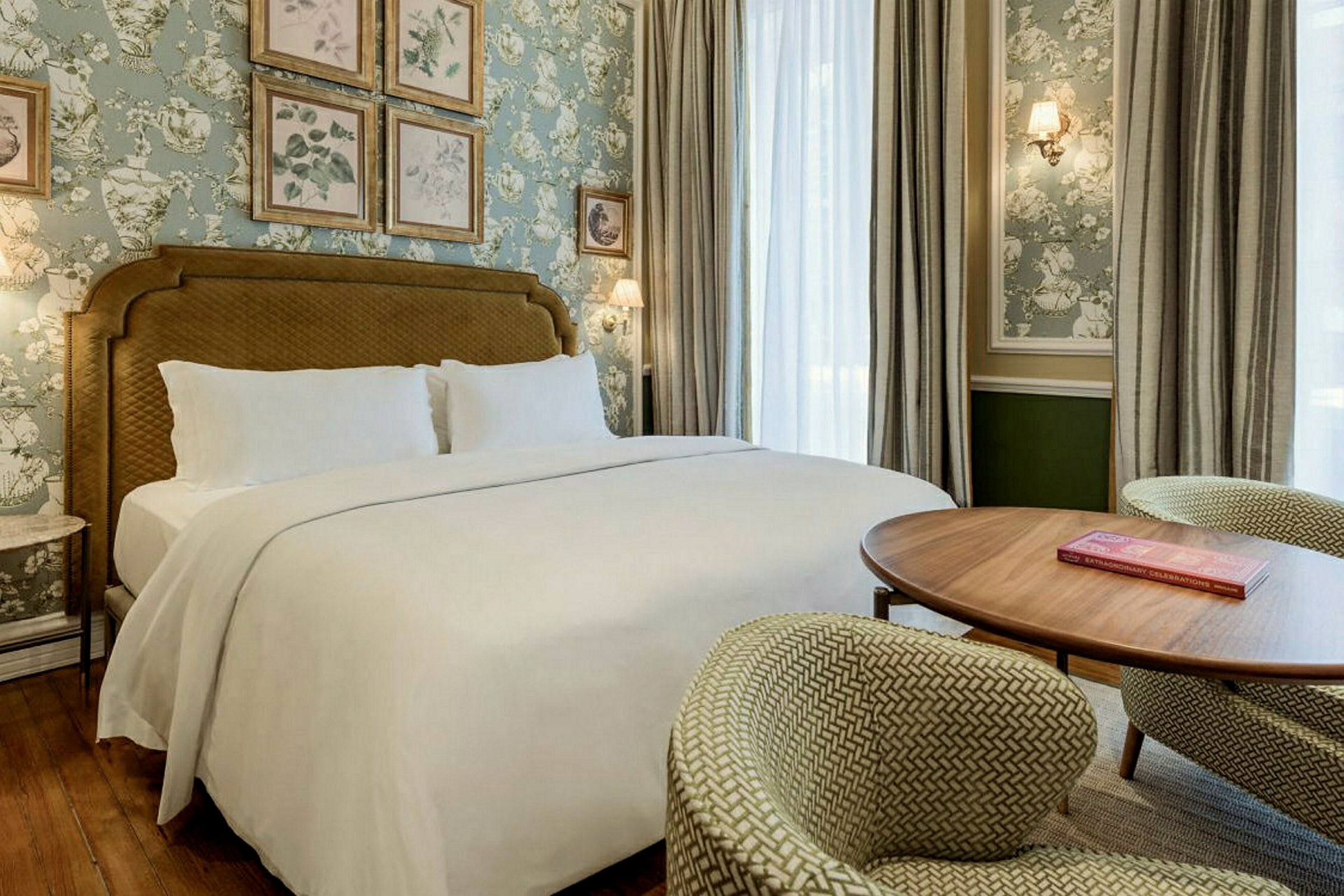 Premium Deluxe Room