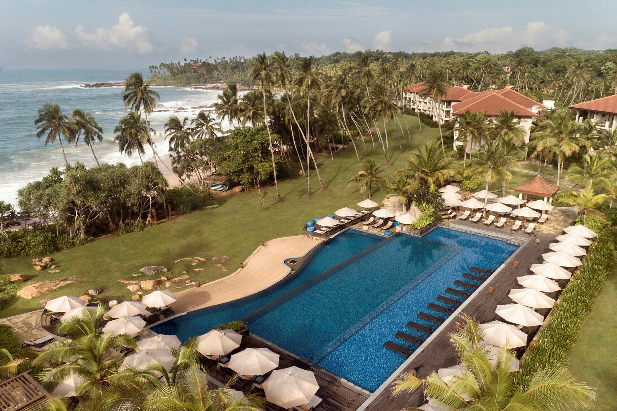 Infinity pool