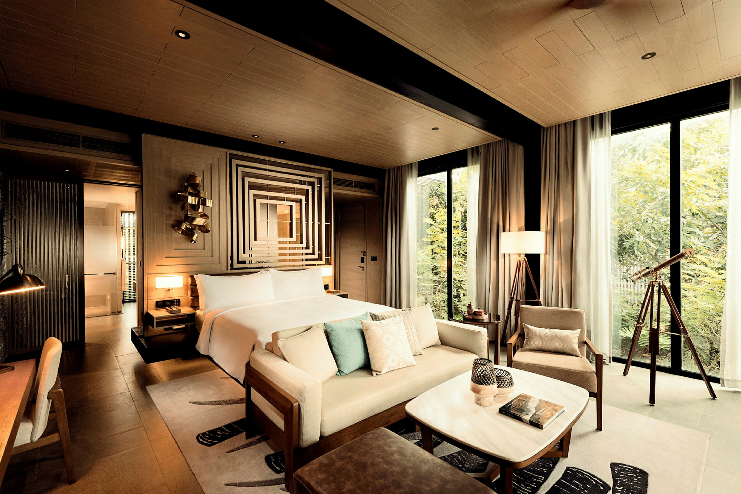 Premium Suite