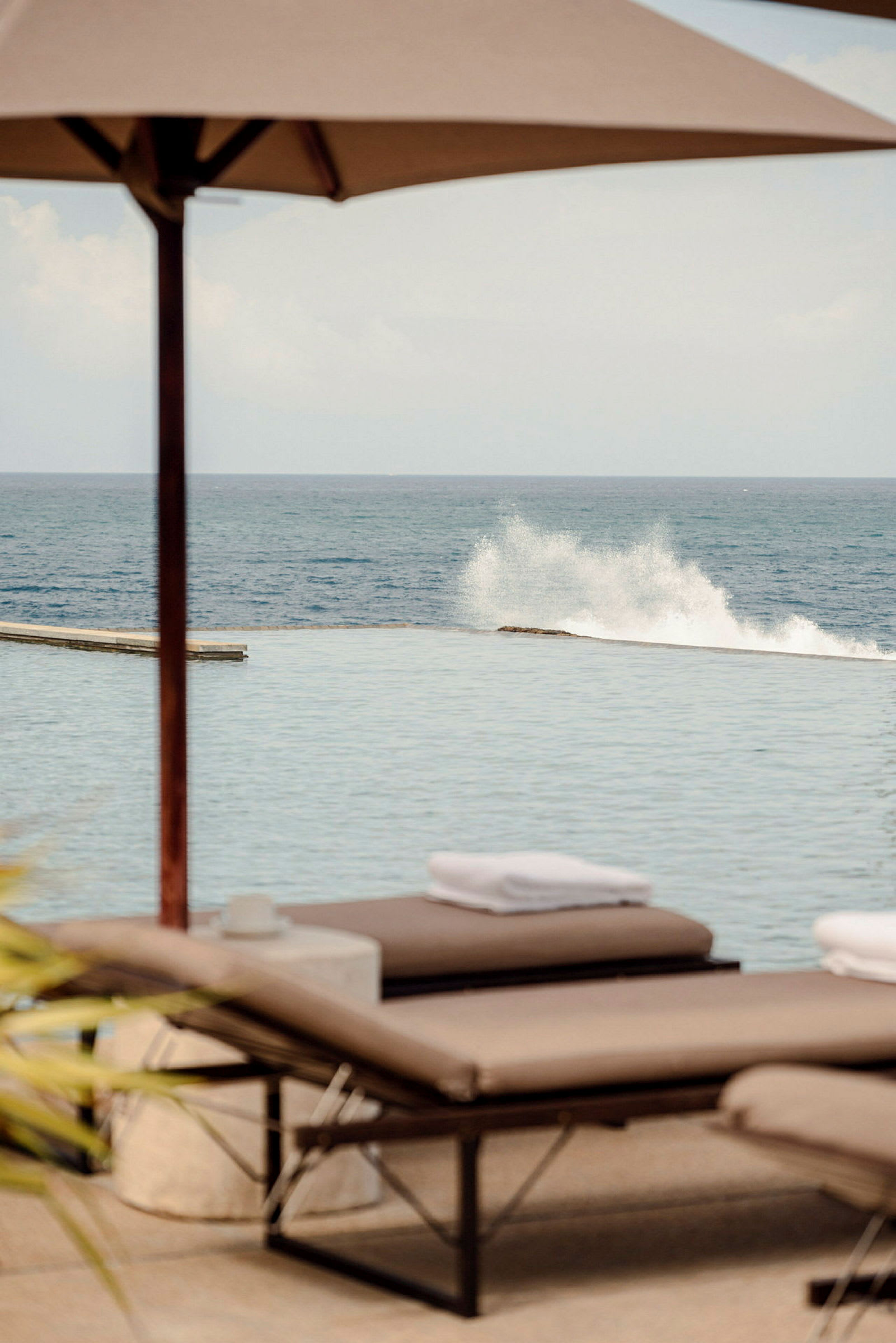 Infinity pool