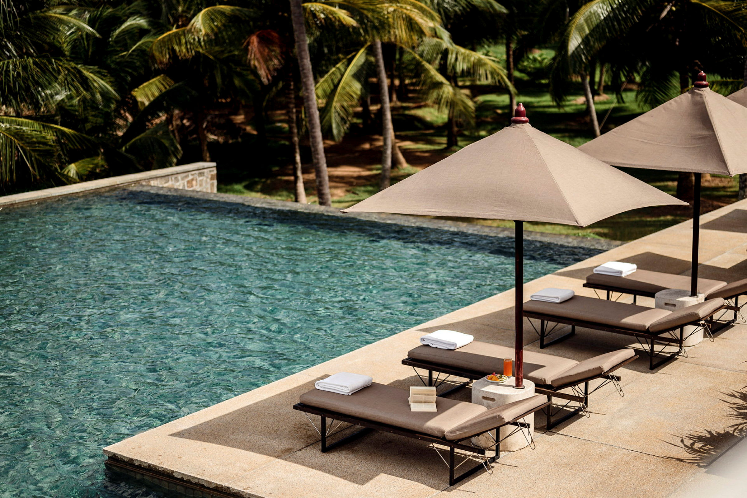 Infinity pool