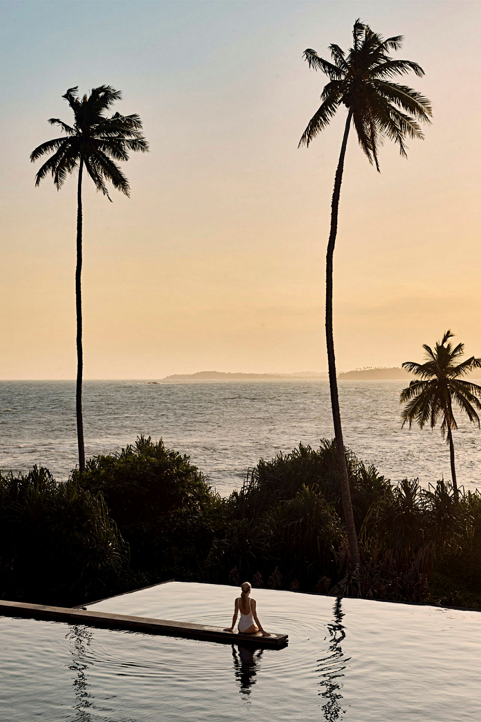 Infinity pool