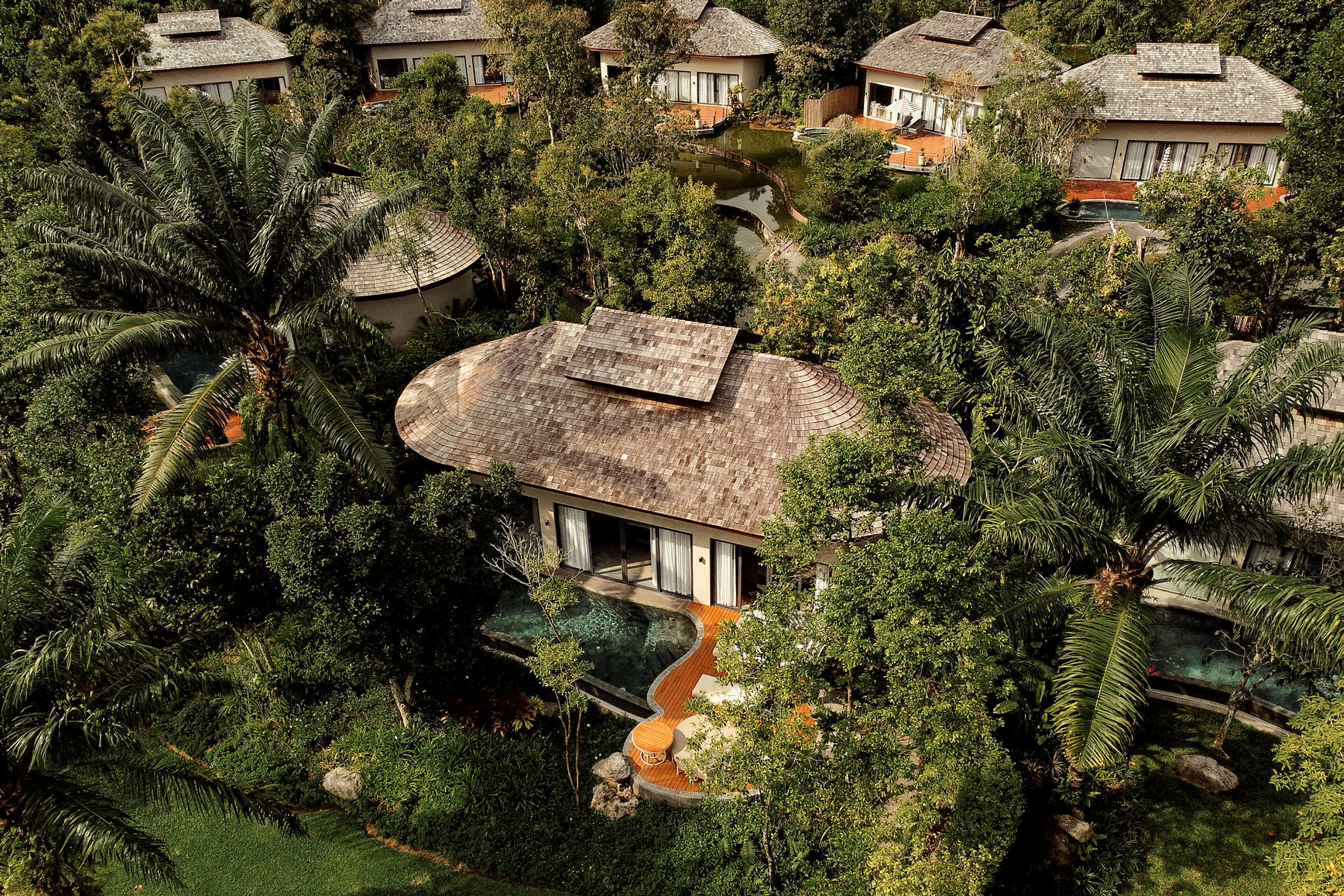 Lagoon Pool Villa