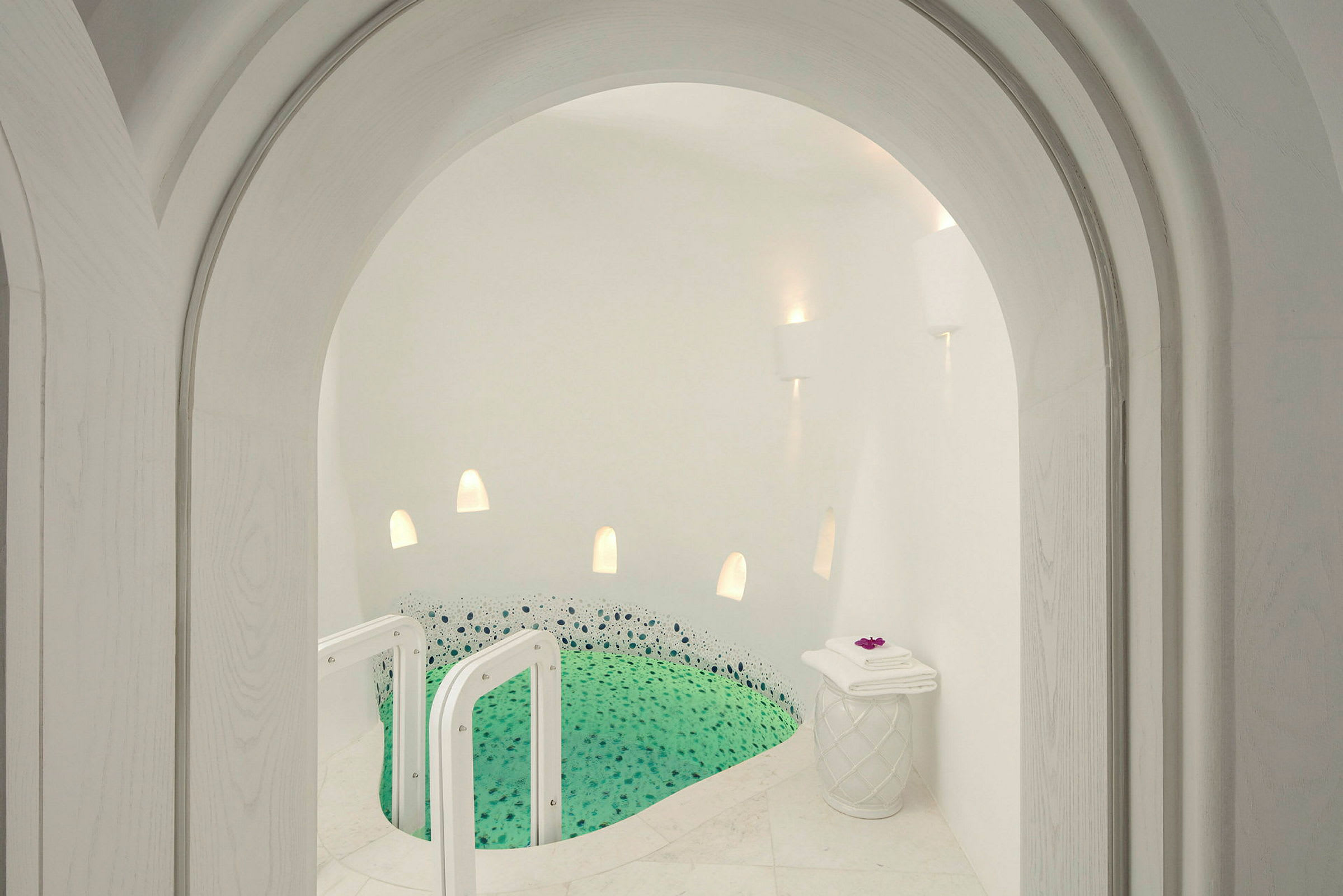 Anantara Santorini Spa