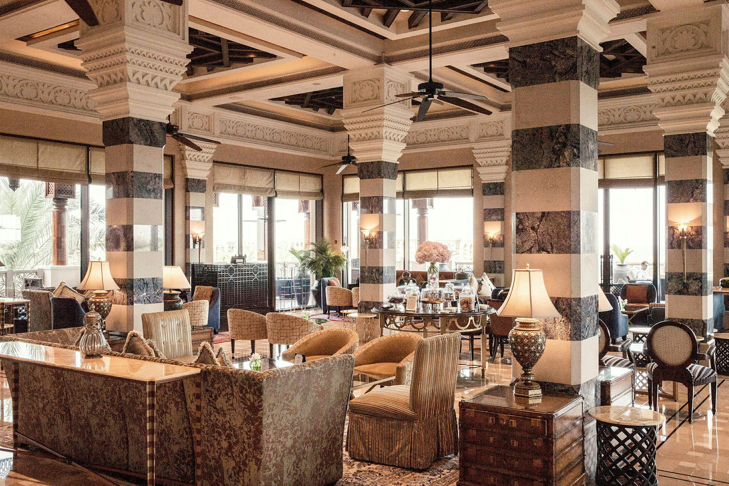 Al Fayrooz Lounge